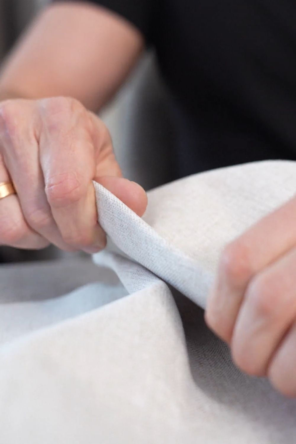 Dal tessuto al prodotto finito: come nasce un prodotto Cavalieri